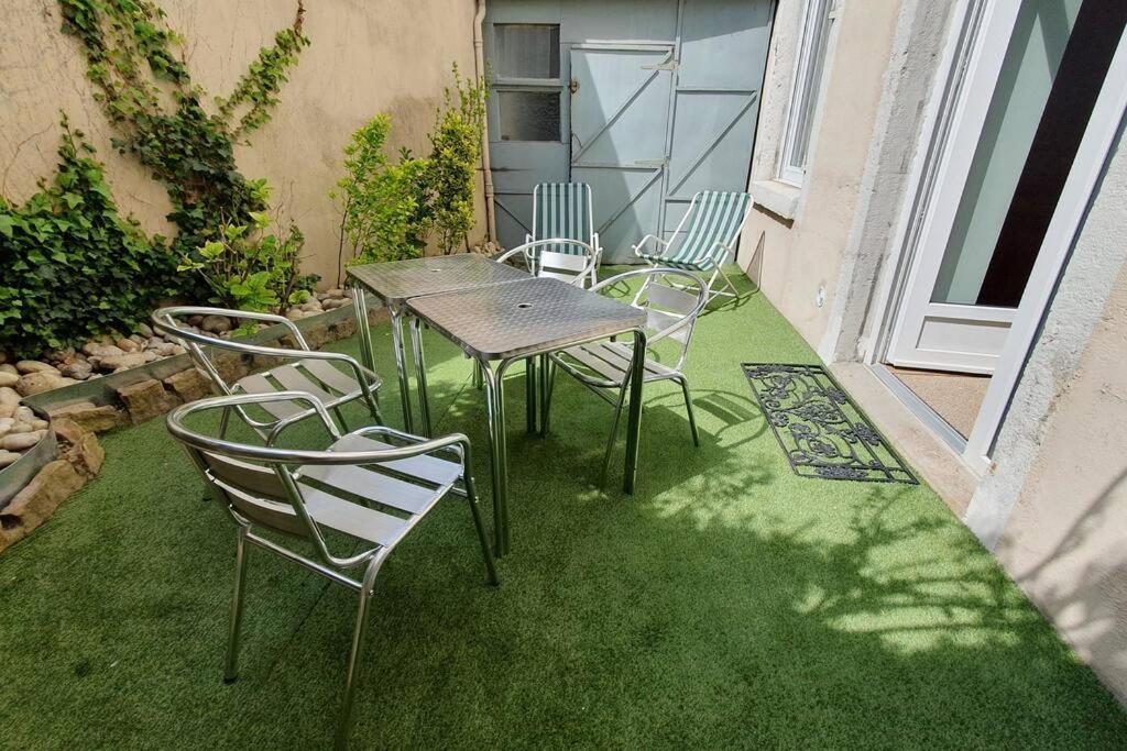 Classe 4 Etoiles - Cybele - Centre Ville 2 Chambres, Cour Privative Et Garage Vienne  Exterior foto